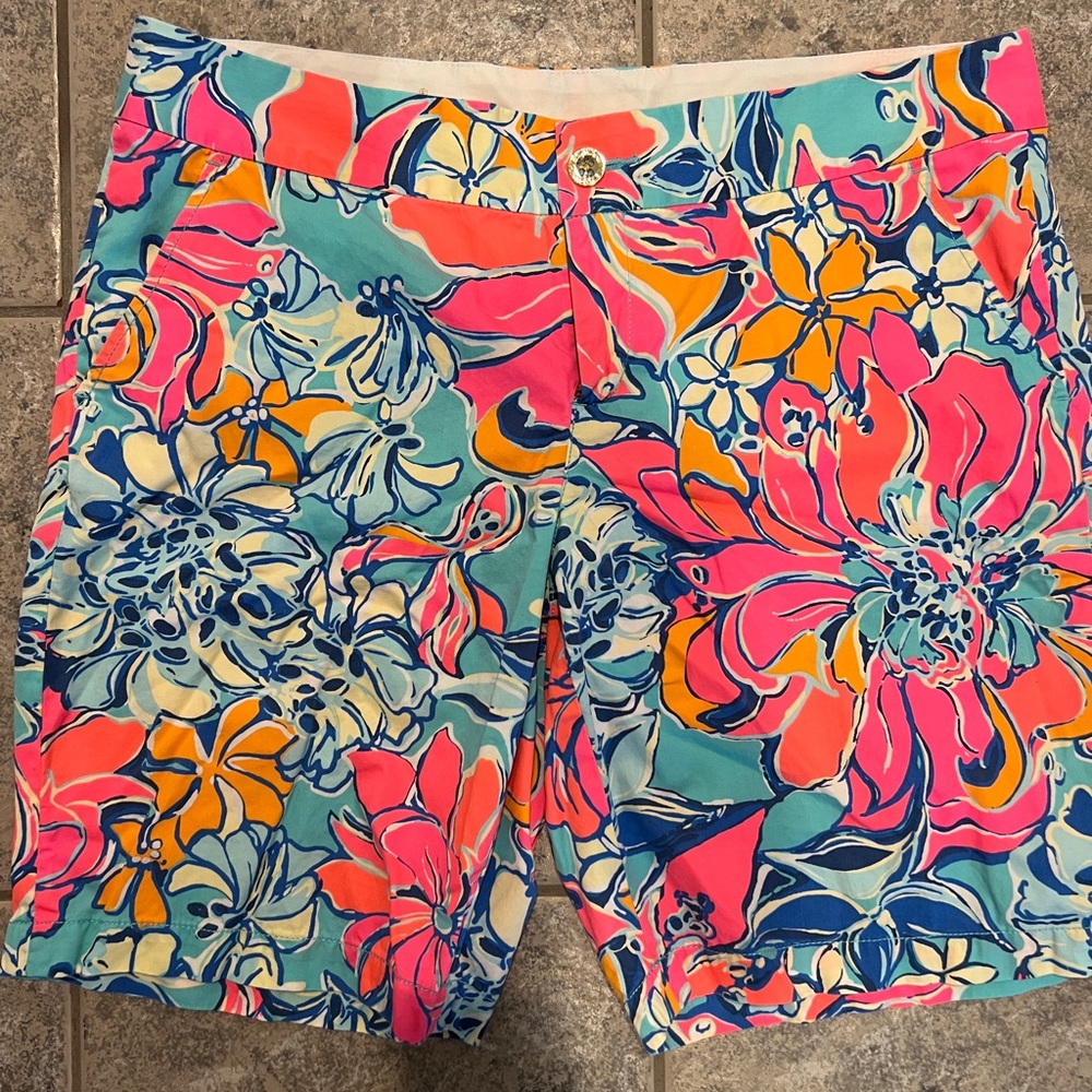 Lilly Pulitzer Chipper Shorts-excellent condition.